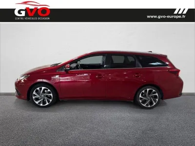 TOYOTA Auris Touring Sports HSD 136h Design occasion 2018 - Photo 3