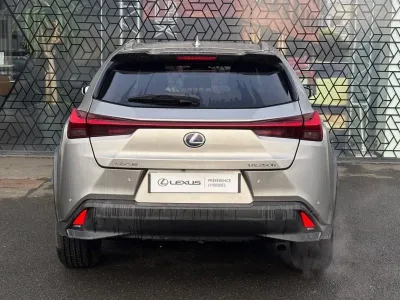 LEXUS UX 250h 2WD Premium Edition MY20 occasion 2021 - Photo 4
