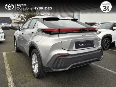TOYOTA C-HR 1.8 Hybride 140ch Dynamic NG23 occasion 2024 - Photo 2