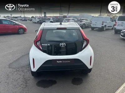 TOYOTA Aygo X 1.0 VVT-i 72ch Dynamic occasion 2022 - Photo 4