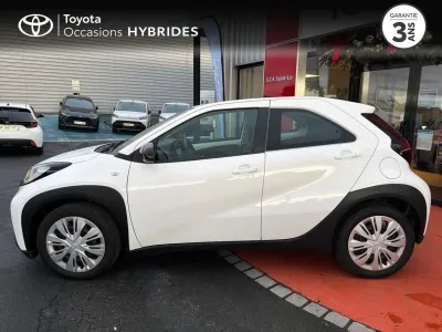 TOYOTA Aygo X 1.0 VVT-i 72ch Dynamic occasion 2023 - Photo 3