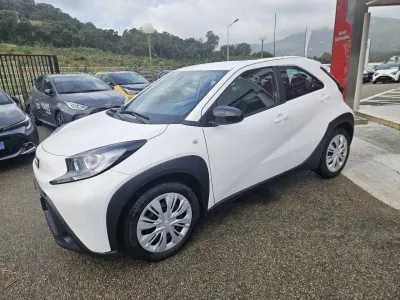 TOYOTA Aygo X 1.0 VVT-i 72ch Dynamic S-CVT occasion 2022 - Photo 2