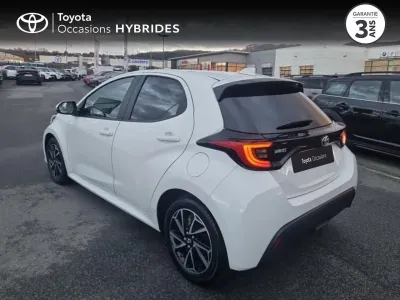 TOYOTA Yaris 116h Design 5p MY22 occasion 2022 - Photo 2