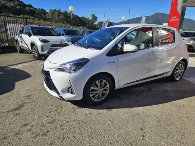 TOYOTA Yaris 100h Dynamic 5p occasion 2017 - Photo 3
