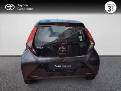 TOYOTA Aygo 1.0 VVT-i 72ch x-play 5P MY19 occasion 2021 - Photo 4