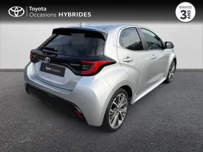 TOYOTA Yaris 116h Iconic 5p MY22 occasion 2023 - Photo 2