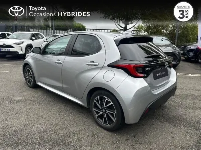 TOYOTA Yaris 116h Design 5p MY22 occasion 2022 - Photo 2