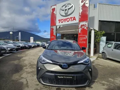 TOYOTA C-HR 184h Distinctive 2WD E-CVT MY22 occasion 2022 - Photo 1