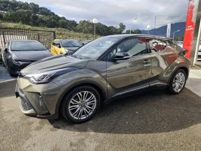 TOYOTA C-HR 184h Distinctive 2WD E-CVT MY22 occasion 2022 - Photo 3