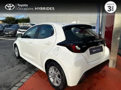 TOYOTA Yaris Affaires 116h Dynamic Business Affaires MC24 + Programme Toyota Expérience occasion 2024 - Photo 2