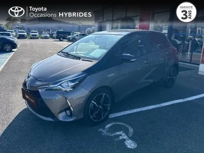 TOYOTA Yaris 100h Collection 5p RC19 occasion 2018 - Photo 1