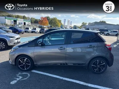 TOYOTA Yaris 100h Collection 5p RC19 occasion 2018 - Photo 3