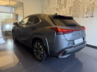 LEXUS UX 250h Executive 2WD occasion 2023 - Photo 3