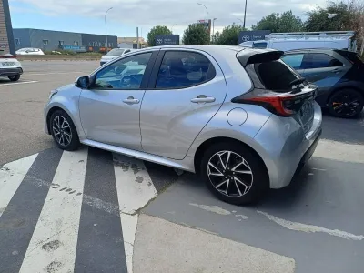 TOYOTA Yaris 116h Design 5p MY22 occasion 2022 - Photo 4