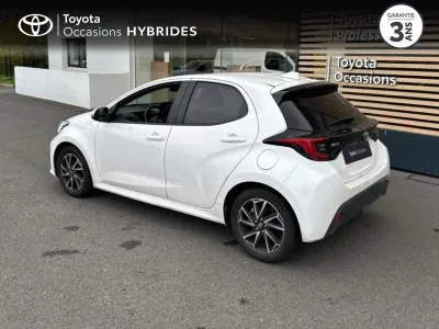 TOYOTA Yaris 116h Design 5p MY22 occasion 2023 - Photo 2