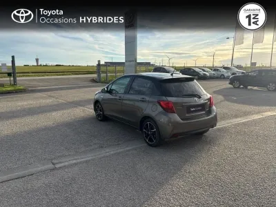 TOYOTA Yaris HSD 100h Collection 5p occasion 2017 - Photo 2