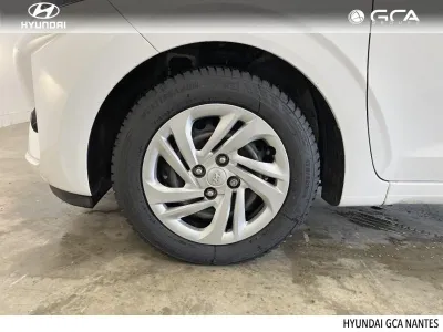 HYUNDAI i10 1.0 67ch ECO Initia occasion 2022 - Photo 4