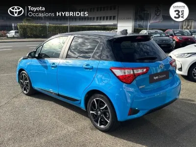 TOYOTA Yaris 100h Cyan Edition 5p RC18 occasion 2018 - Photo 2