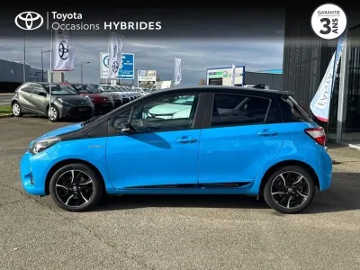 TOYOTA Yaris 100h Cyan Edition 5p RC18 occasion 2018 - Photo 3