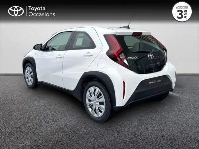 TOYOTA Aygo X 1.0 VVT-i 72ch Dynamic occasion 2023 - Photo 2