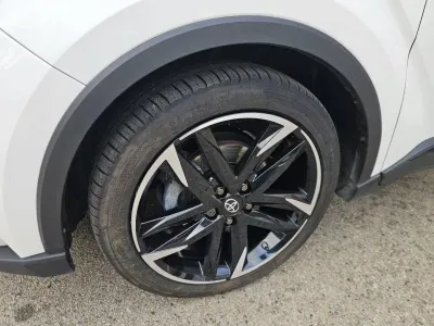 TOYOTA C-HR 184h GR-Sport 2WD E-CVT MY22 occasion 2022 - Photo 3