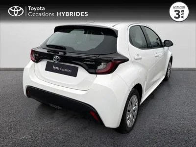 TOYOTA Yaris 116h Dynamic 5p MY22 occasion 2023 - Photo 2