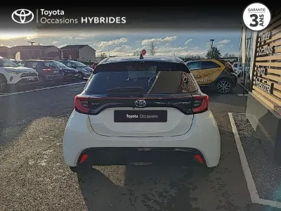 TOYOTA Yaris 116h Collection 5p occasion 2021 - Photo 4