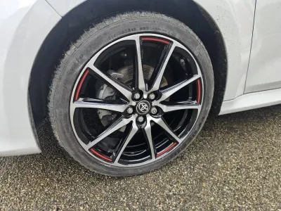 TOYOTA Yaris 116h GR Sport 5p MY22 occasion 2023 - Photo 3