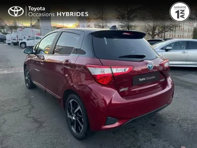 TOYOTA Yaris 100h Collection 5p RC19 occasion 2020 - Photo 2