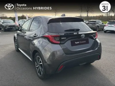 TOYOTA Yaris 116h Design 5p MY22 occasion 2022 - Photo 2