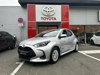 TOYOTA Yaris 116h Dynamic 5p MY22 occasion 2023 - Photo 1