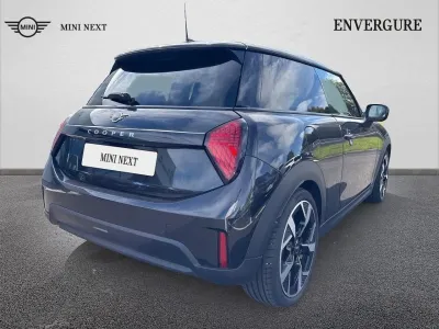 MINI Cooper 3 Portes C 156ch Favoured DKG7 occasion 2024 - Photo 2