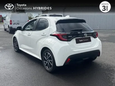 TOYOTA Yaris 116h Design 5p MY22 occasion 2023 - Photo 2