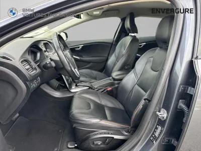 VOLVO V40 Cross Country D3 150ch Start&Stop Summum Geartronic occasion 2014 - Photo 4