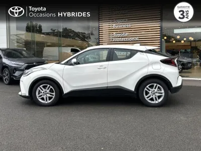 TOYOTA C-HR 1.8 Hybride 122ch Dynamic Business E-CVT + Programme Beyond Zero Academy occasion 2023 - Photo 3