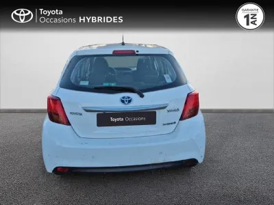 TOYOTA Yaris HSD 100h Dynamic 5p occasion 2015 - Photo 4
