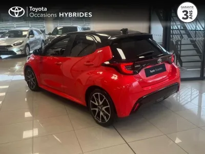 TOYOTA Yaris 116h Première 5p occasion 2020 - Photo 2