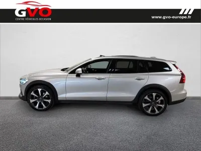 VOLVO V60 Cross Country B4 AWD 197ch Pro Geartronic occasion 2021 - Photo 3