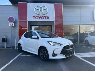 TOYOTA Yaris 116h Design 5p MY22 occasion 2023 - Photo 3