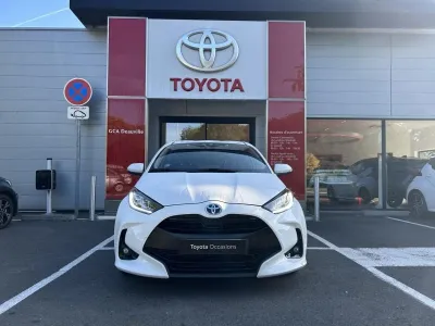 TOYOTA Yaris 116h Design 5p MY22 occasion 2023 - Photo 2