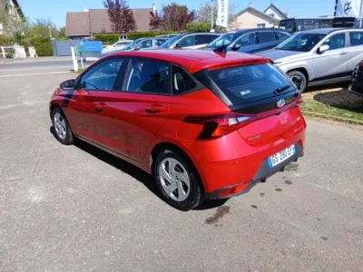 HYUNDAI i20 1.2 84ch Initia occasion 2023 - Photo 3