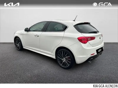 ALFA ROMEO Giulietta 2.0 JTDm170 Distinctive Stop&Start occasion 2012 - Photo 2