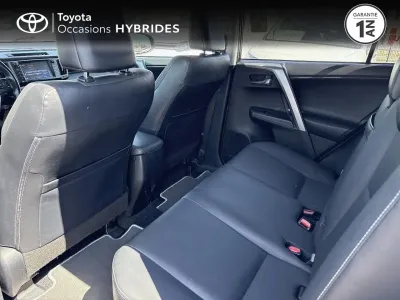 TOYOTA RAV4 197 Hybride Lounge 2WD CVT occasion 2017 - Photo 4