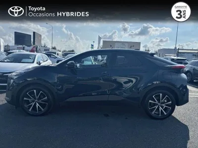 TOYOTA C-HR 2.0 Hybride 200ch Design NG23 occasion 2024 - Photo 3