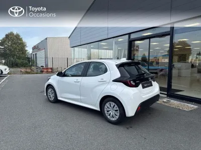 TOYOTA Yaris 116h Dynamic 5p MY22 occasion 2023 - Photo 2