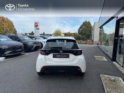 TOYOTA Yaris 116h Dynamic 5p MY22 occasion 2023 - Photo 4