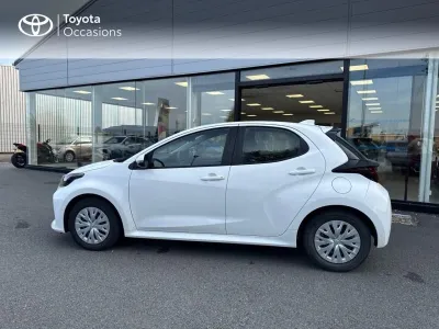 TOYOTA Yaris 116h Dynamic 5p MY22 occasion 2023 - Photo 3