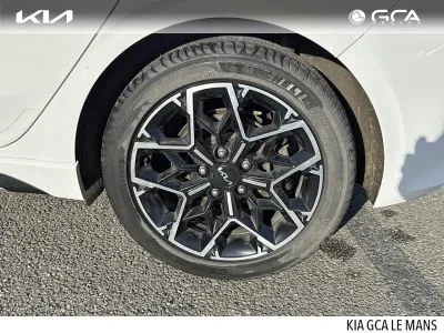 KIA Ceed 1.5 T-GDI 160ch GT Line occasion 2022 - Photo 4