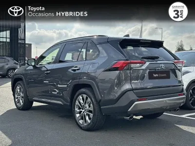 TOYOTA RAV4 2.5 Hybride 218ch Lounge 2WD + 4 pneus neige neufs occasion 2024 - Photo 2