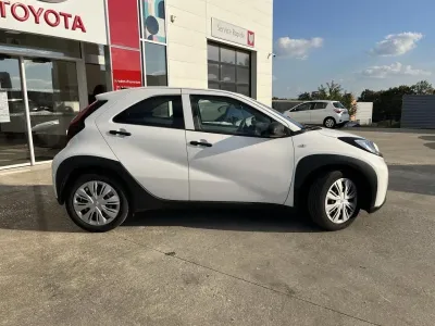 TOYOTA Aygo X 1.0 VVT-i 72ch Active Business occasion 2023 - Photo 3
